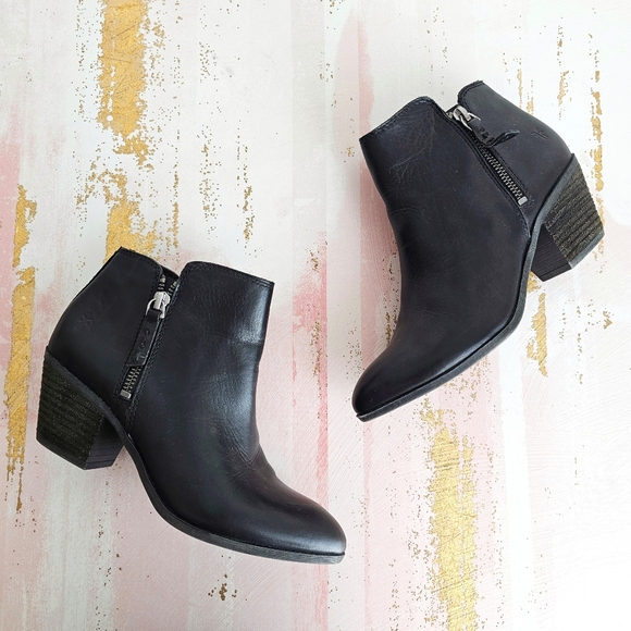 Frye Judith Black Leather Zip Ankle Booties 3470013 Women's Size